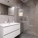 Modern 2br Near Station Apartamento Roterdão