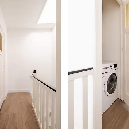 Modern 2br Near Station * Rotterdam