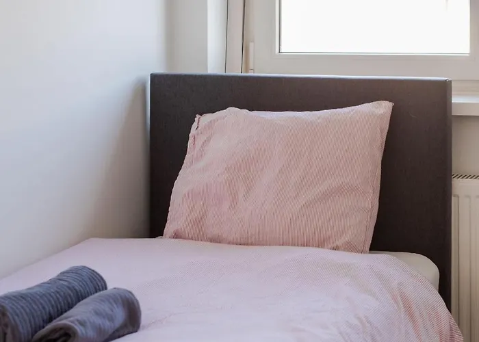 Modern 2br Near Station * Rotterdam