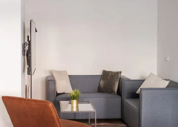 Апартаменты Modern 2br Near Station Роттердам